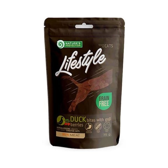 Ласощі для котів, качині шматочки з ягодами годжі, Nature&#039;s Protection Lifestyle Duck bites with Godji berries, 75г