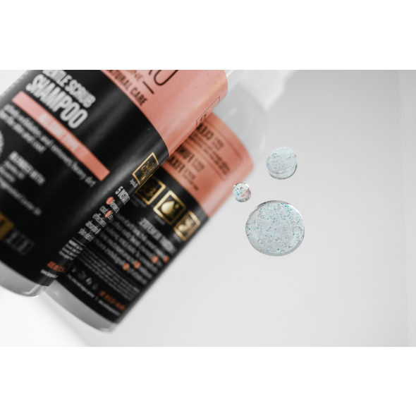 Делікатний шампунь-скраб для шерсті та шкіри собак та котів TAURO PRO LINE Ultra Natural Care Gentle Scrub Shampoo, 400 мл - 2
